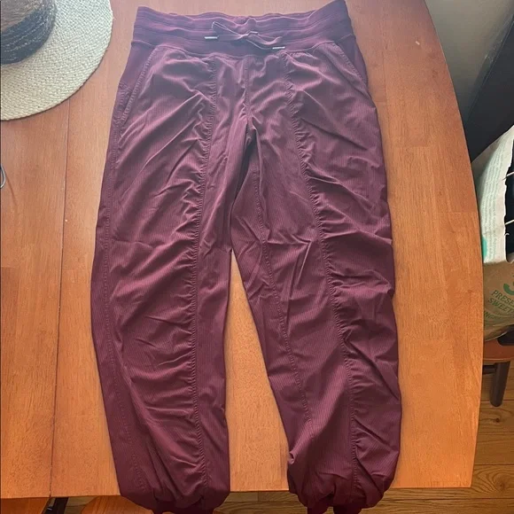 Lululemon Dance Studio Maroon Joggers 8 - Picture 6 of 14